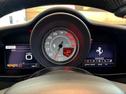 Used 2017 Ferrari 488 Spider RWD image 13