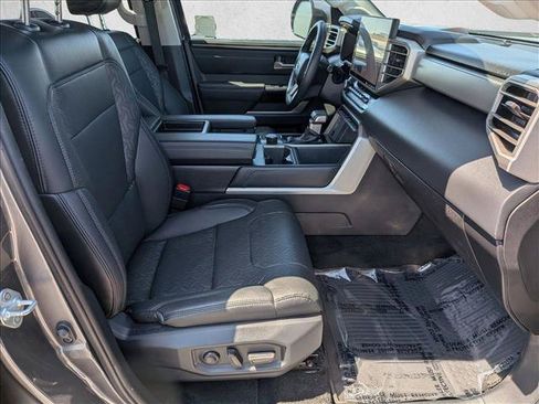 Used 2024 Toyota Tundra Limited AWD/4WD image 18