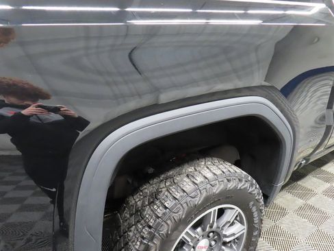 Used 2025 GMC Sierra 1500 AT4 image 34