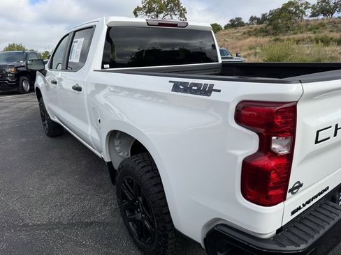 Used 2024 Chevrolet Silverado 1500 Custom Trail Boss w/ Dark Appearance Package image 23