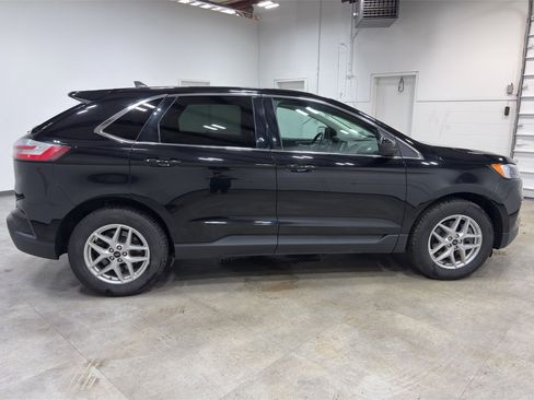 Certified 2024 Ford Edge SEL image 7