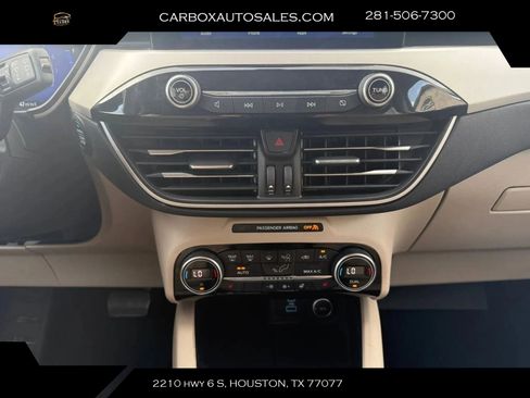 Used 2021 Ford Escape SEL w/ Technology Package AWD/4WD image 12