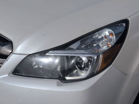 Used 2013 Subaru Outback 2.5i Limited image 12