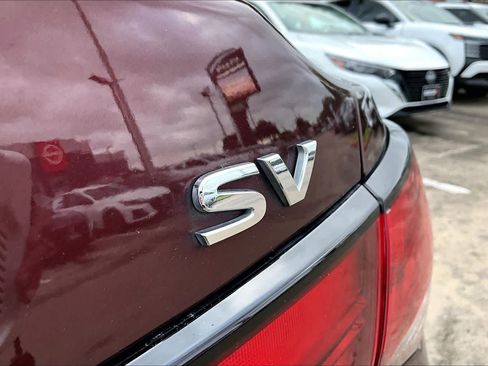Used 2024 Nissan Sentra SV w/ SV Premium Package FWD image 10