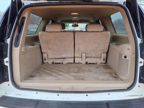 Used 2012 GMC Yukon XL SLT w/ SLT-2 Equipment Package image 18