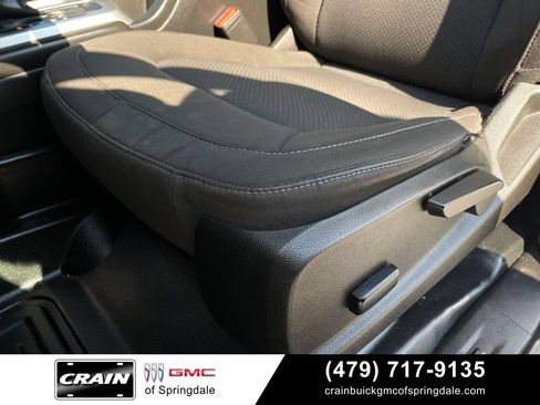 Used 2022 Chevrolet Colorado LT w/ Fleet Safety Package RWD image 23