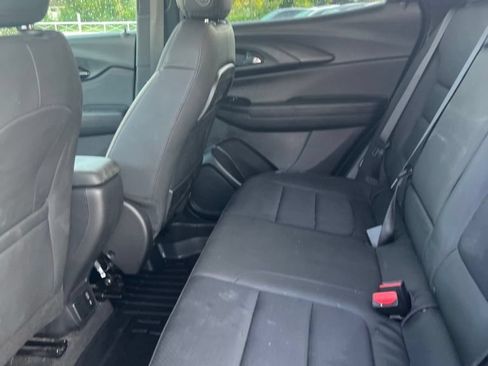 Used 2022 Chevrolet TrailBlazer RS w/ Convenience Package FWD image 20