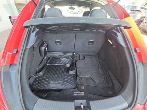 Used 2014 Volkswagen Beetle 2.5 image 21