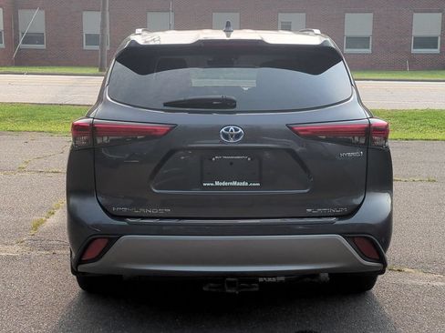 Used 2020 Toyota Highlander Platinum AWD/4WD image 5