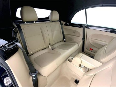 Used 2015 Volkswagen Beetle 1.8T image 25