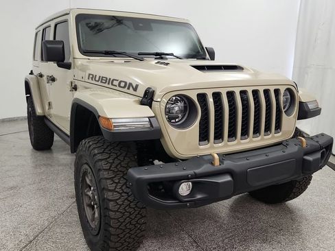 Used 2022 Jeep Wrangler Unlimited Rubicon w/ Trailer Tow Package AWD/4WD image 11