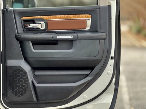 Used 2016 RAM 1500 Laramie Longhorn w/ Convenience Group image 19