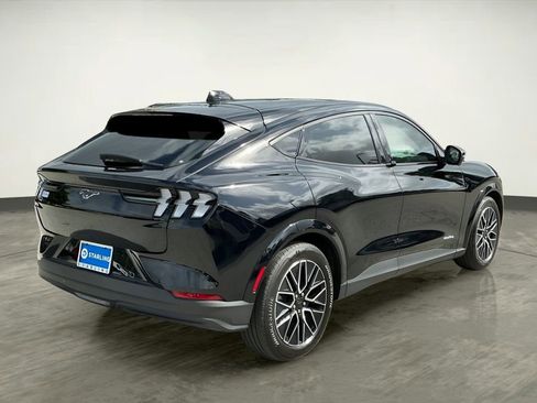 Certified 2025 Ford Mustang Mach-E Premium AWD/4WD image 7