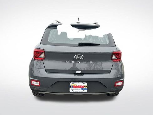 New 2026 Hyundai Venue SEL FWD image 5