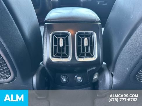 Used 2022 Kia Sorento S FWD image 26