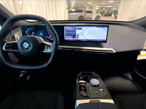 New 2026 BMW iX xDrive45 image 5