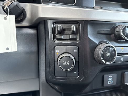 Used 2025 Ford F250 XLT image 20