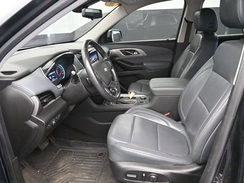 Used 2020 Chevrolet Traverse LT w/ LT Premium Package FWD image 14
