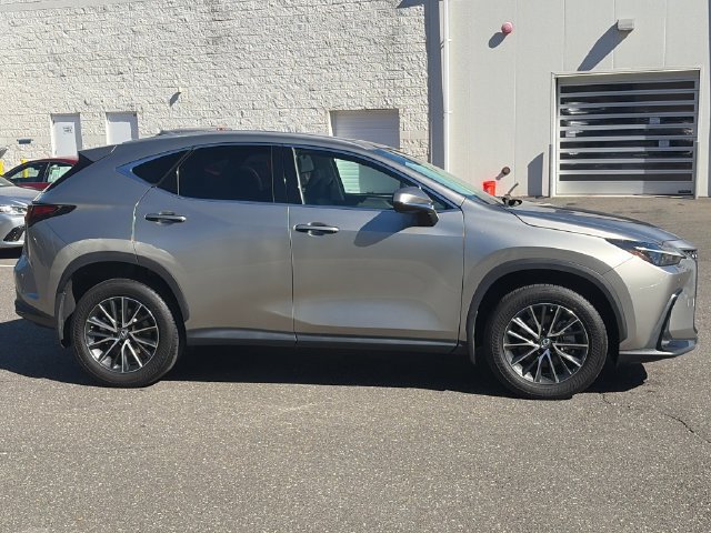 Used 2022 Lexus NX 350h AWD image 4