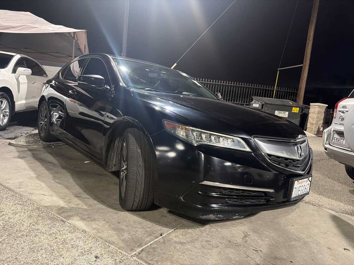 Used 2016 Acura TLX V6 FWD image 2