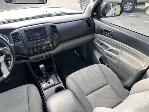 Used 2013 Toyota Tacoma PreRunner w/ Convenience Pkg image 24