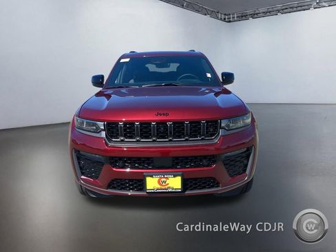 New 2026 Jeep Grand Cherokee L Limited AWD/4WD image 2