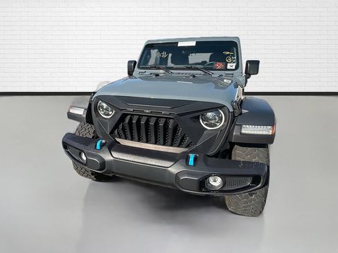 Used 2024 Jeep Wrangler Unlimited AWD/4WD image 2
