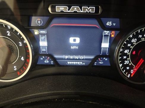 Used 2024 RAM 2500 Laramie image 10