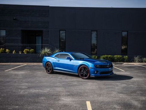 Used 2013 Chevrolet Camaro SS w/ Hot Wheels Special Edition image 18