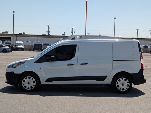 Used 2022 Ford Transit Connect XL image 4