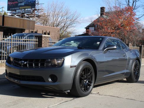 Used 2011 Chevrolet Camaro LS image 2