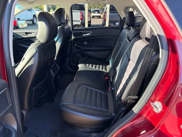 Used 2015 Ford Edge SEL w/ Equipment Group 201A AWD/4WD image 11
