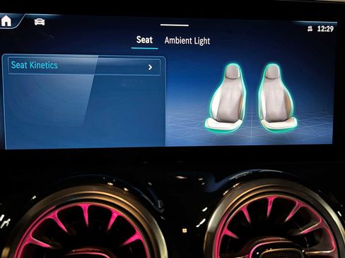 Certified 2025 Mercedes-Benz GLA 250 4MATIC image 35