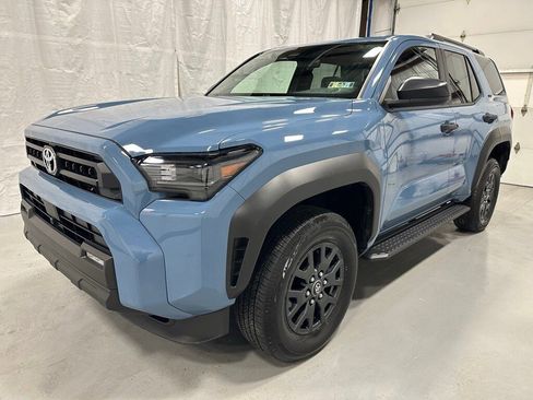 Used 2025 Toyota 4Runner SR5 image 3