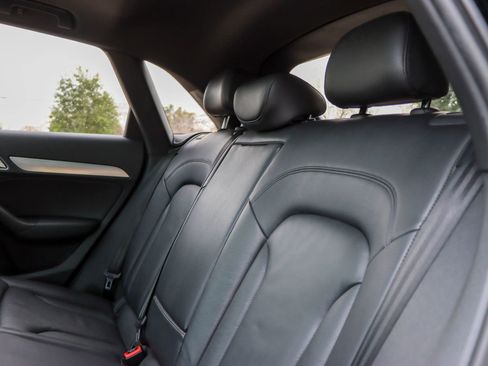 Used 2018 Audi Q3 2.0T Premium w/ Convenience Package image 25