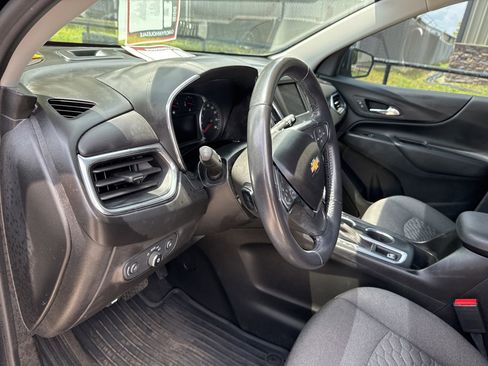 Used 2020 Chevrolet Equinox LT AWD/4WD image 11