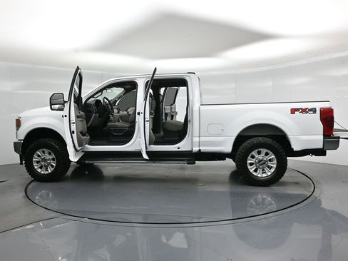 Used 2021 Ford F250 XLT w/ XLT Value Package AWD/4WD image 30