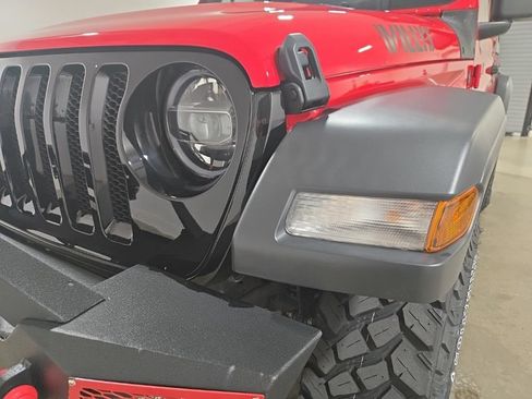 Used 2022 Jeep Wrangler Sport AWD/4WD image 11