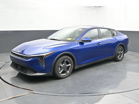 Used 2025 Kia K4 FWD image 8