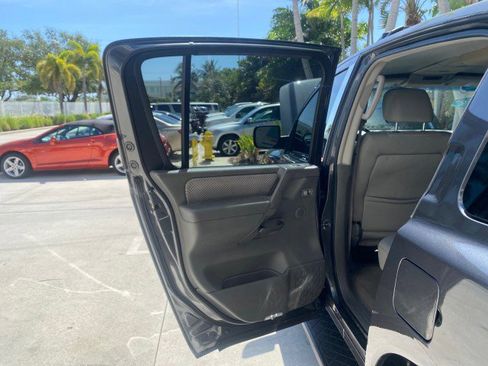 Used 2006 Nissan Armada SE image 14