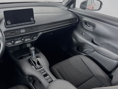 Certified 2024 Honda HR-V Sport image 22