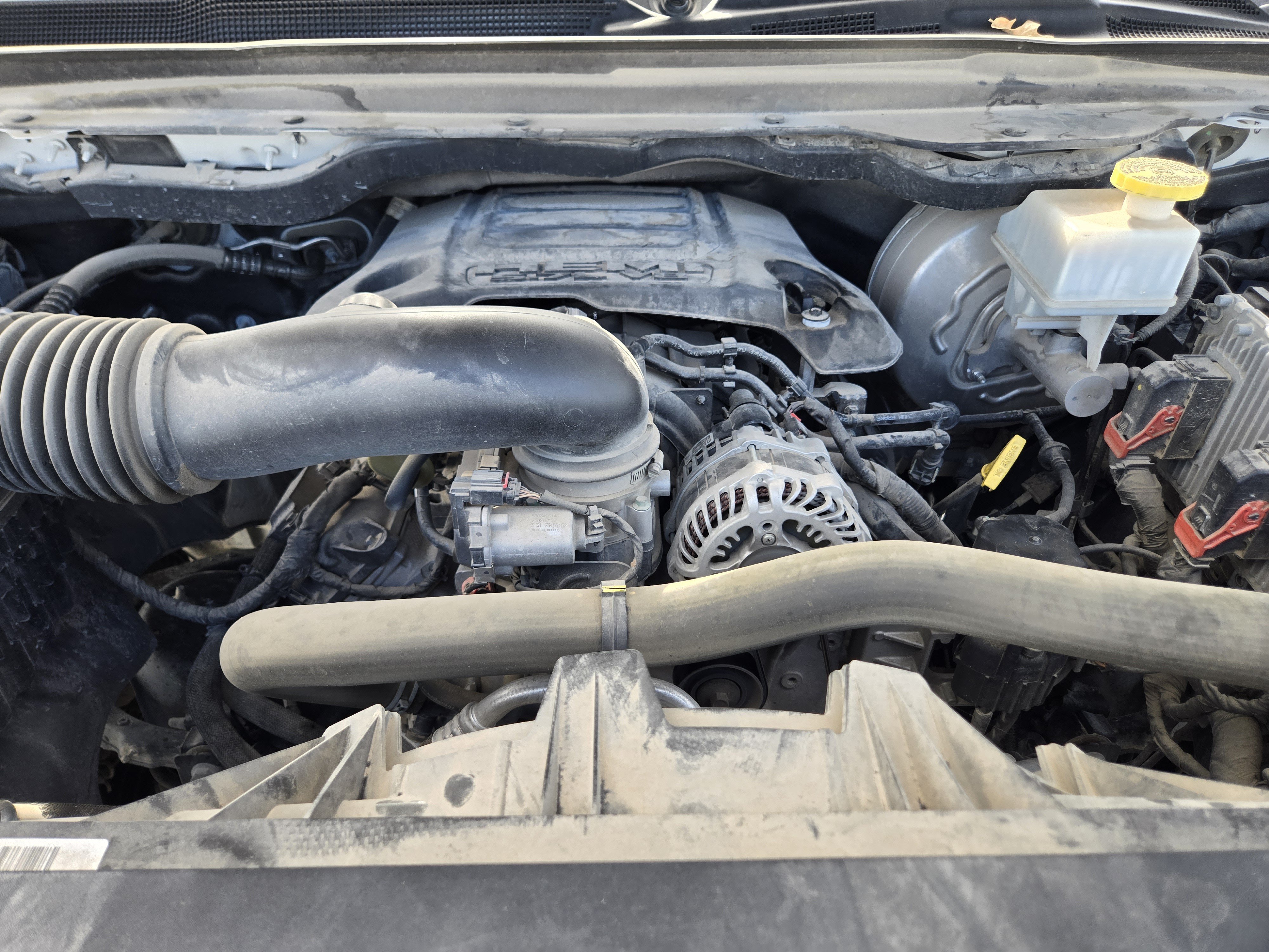 Used 2022 RAM 1500 Laramie AWD/4WD image 28