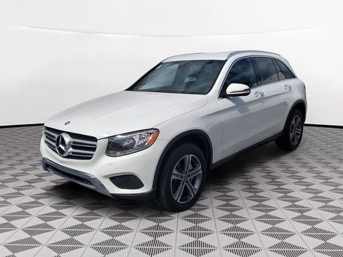Used 2019 Mercedes-Benz GLC 300 GLC 300 w/ Premium Package image 3