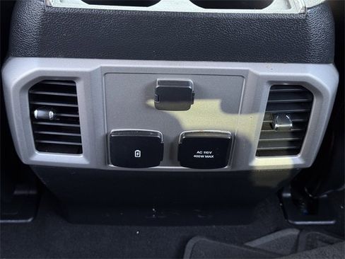 Used 2020 Ford F250 Lariat w/ Tremor Off-Road Package image 31