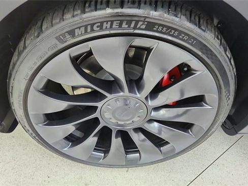 Used 2023 Tesla Model Y Performance image 59