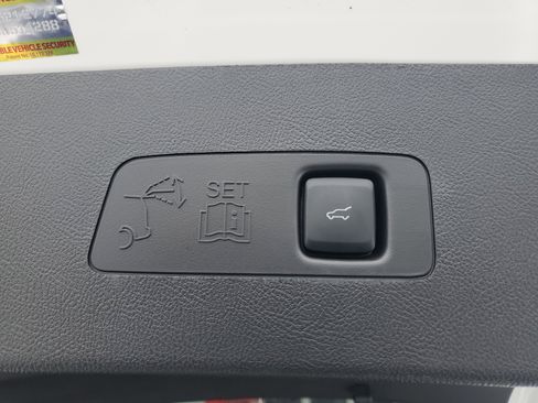 New 2026 Lincoln Corsair Premiere image 30