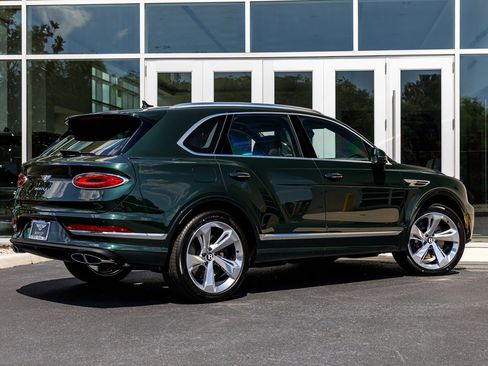 New 2026 Bentley Bentayga AWD/4WD image 18