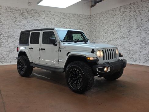 Used 2019 Jeep Wrangler Unlimited Sahara image 1