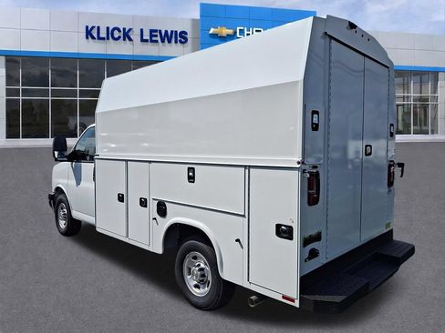 New 2026 Chevrolet Express 3500 w/ Power Convenience Package RWD image 4