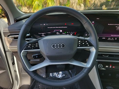Certified 2025 Audi Q5 Prestige AWD/4WD image 31